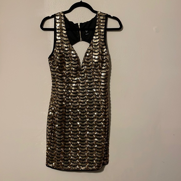 Windsor Dresses & Skirts - Gold Sequin Mini Dress (NWOT)